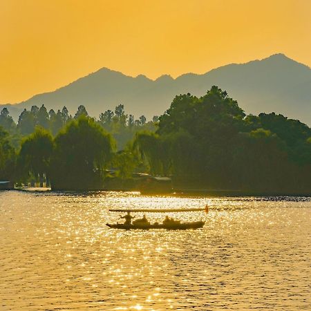Nost Algia S Hotel In The West Lake Scenic Area-,Lingyin Temple, Leifeng Tower, Children'S Playground, Free Night Snack, Free Laundry, English Communication Well, Free Travel Advice Ханджоу Екстериор снимка