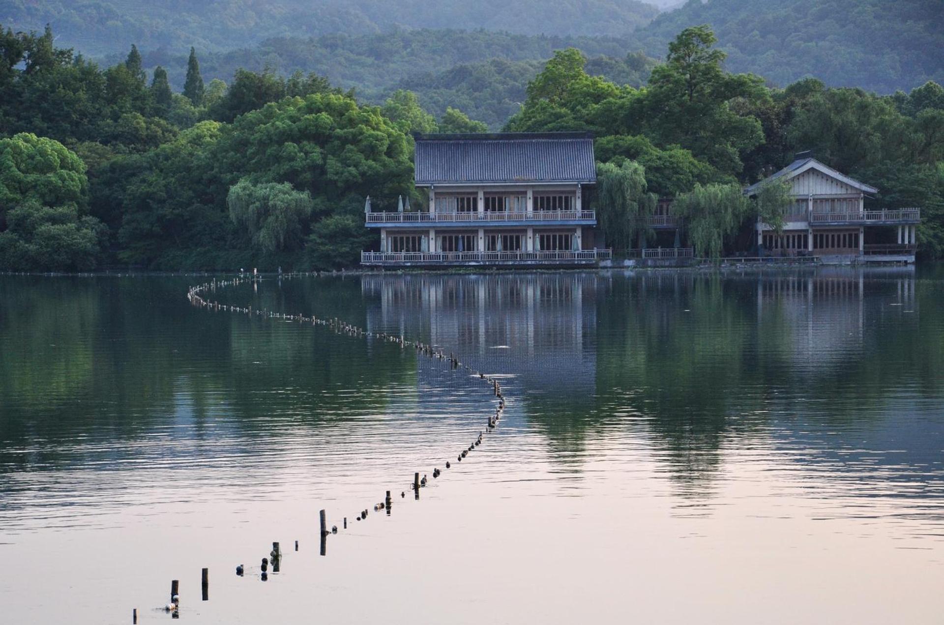 Nost Algia S Hotel In The West Lake Scenic Area-,Lingyin Temple, Leifeng Tower, Children'S Playground, Free Night Snack, Free Laundry, English Communication Well, Free Travel Advice Ханджоу Екстериор снимка